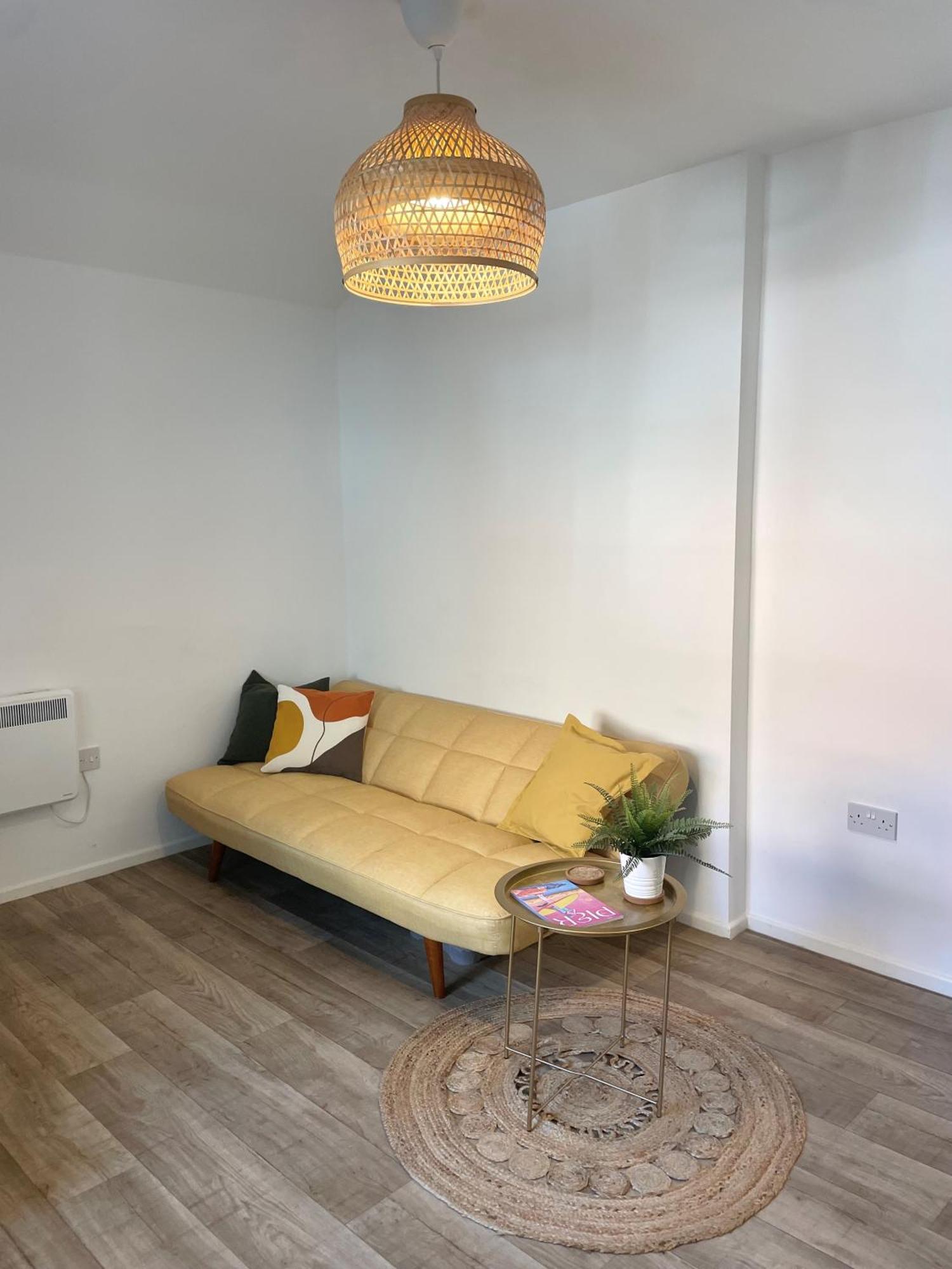 בורנמות' Central, Modern Apartment מראה חיצוני תמונה